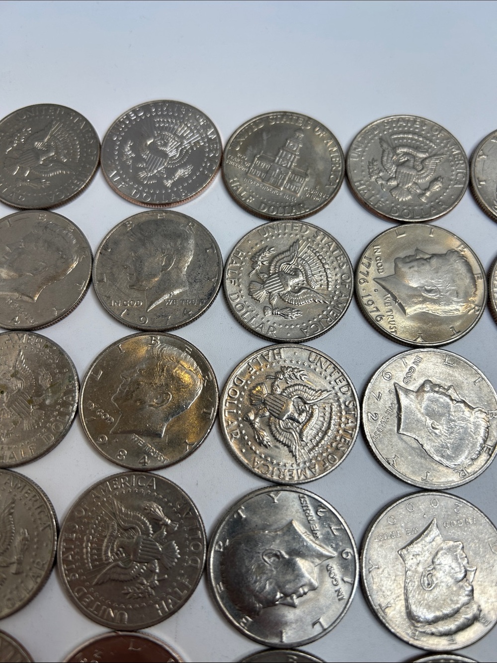 Large Estate Sale Kennedy Half Dollars Coin Lot Face Value $35 Coin Collection - Picture 6 of 7